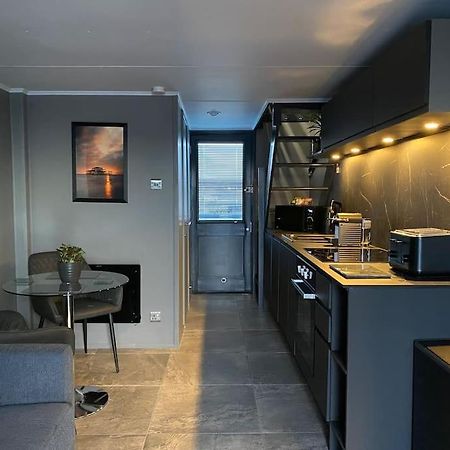 Seascape - Floating Home At Brighton Marina With Free Parking Buitenkant foto